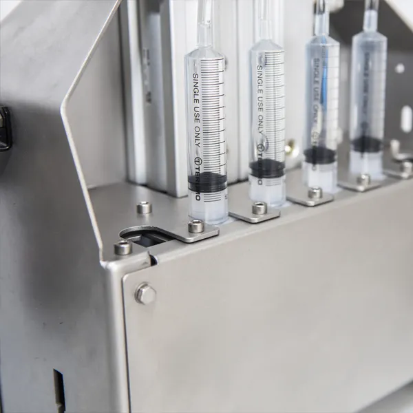 Liquid_dispenser_syringes