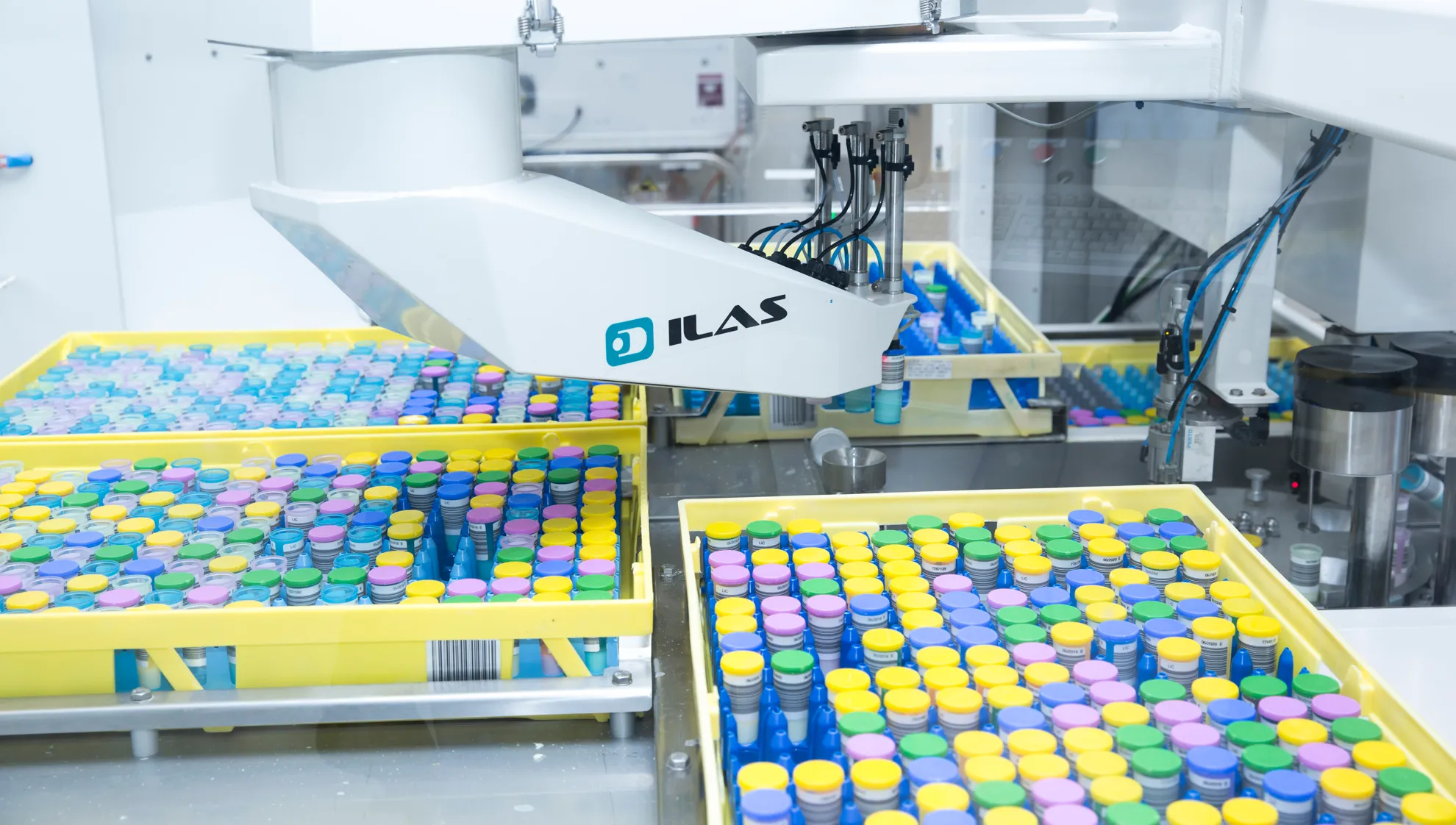 Milk_vials_pairer_robot
